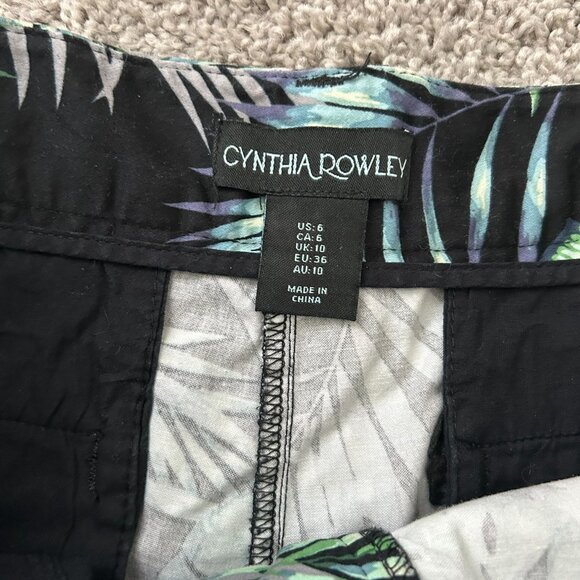Cynthia Rowley Size 6 Hawaiian Tropical Green Black Floral Cotton Shorts - Picture 3 of 6